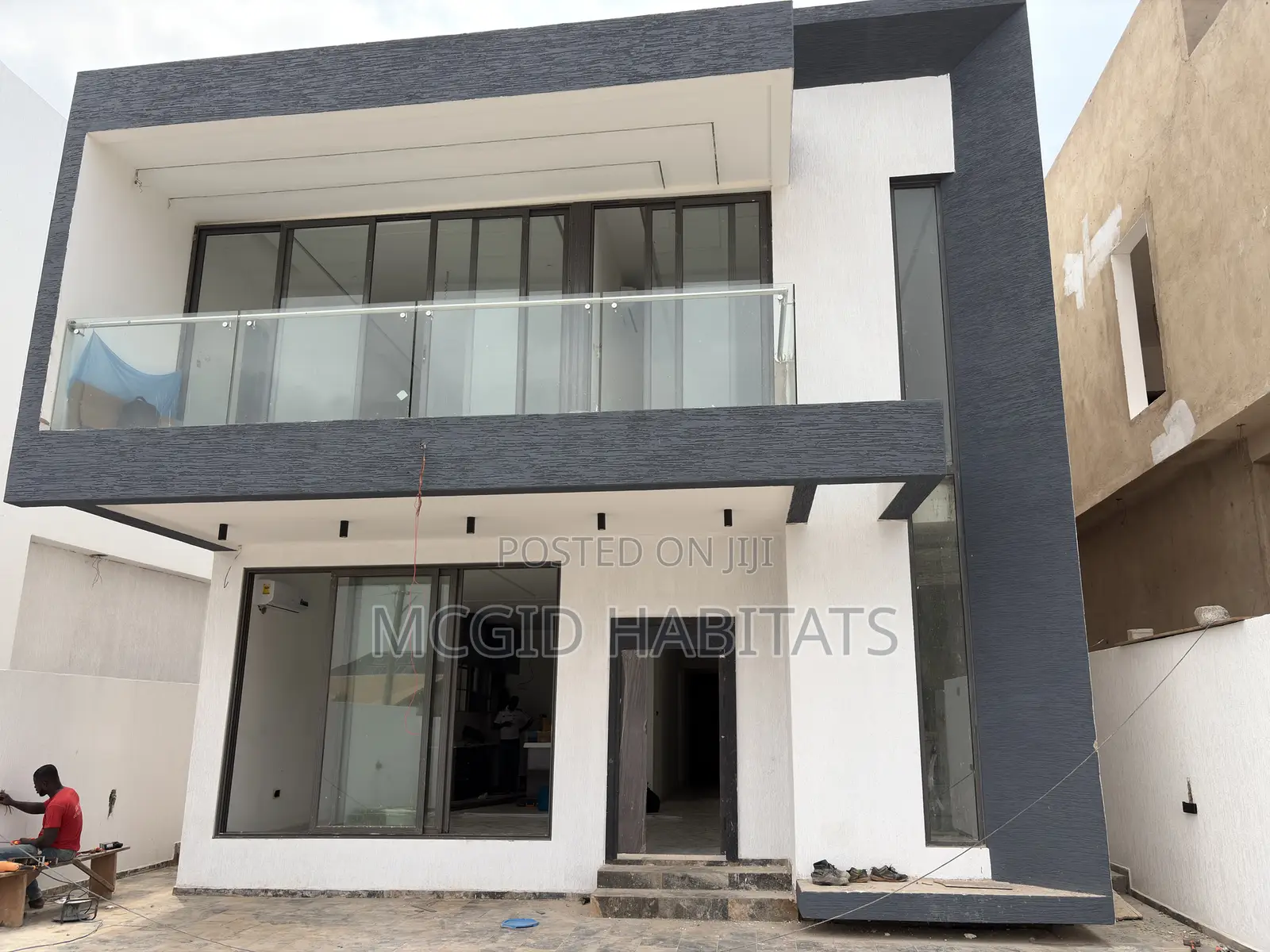 4bdrm House in Adenta for sale in Adenta