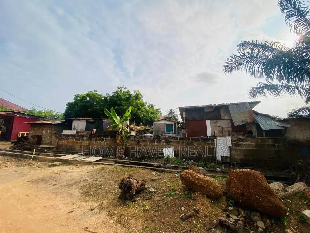 One ACRE of Land for Sale at Trassacco Adjiriganor in American House