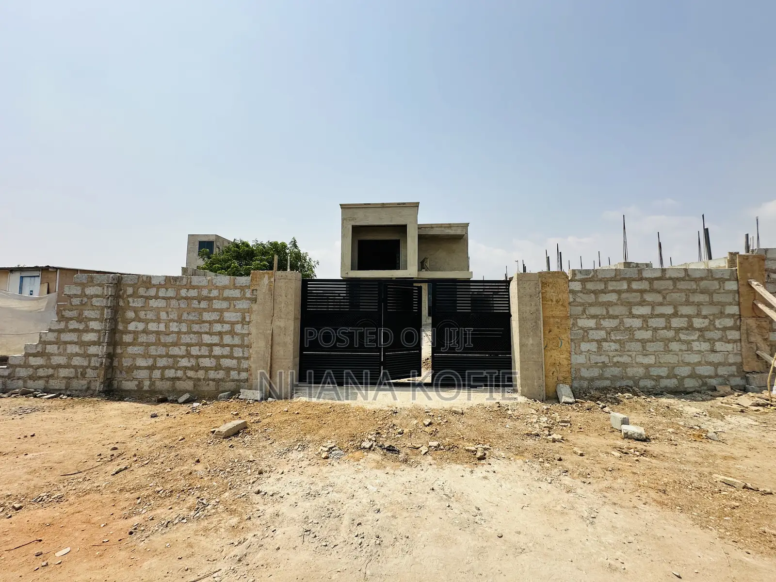 5bdrm House in East Legon for sale in East Legon