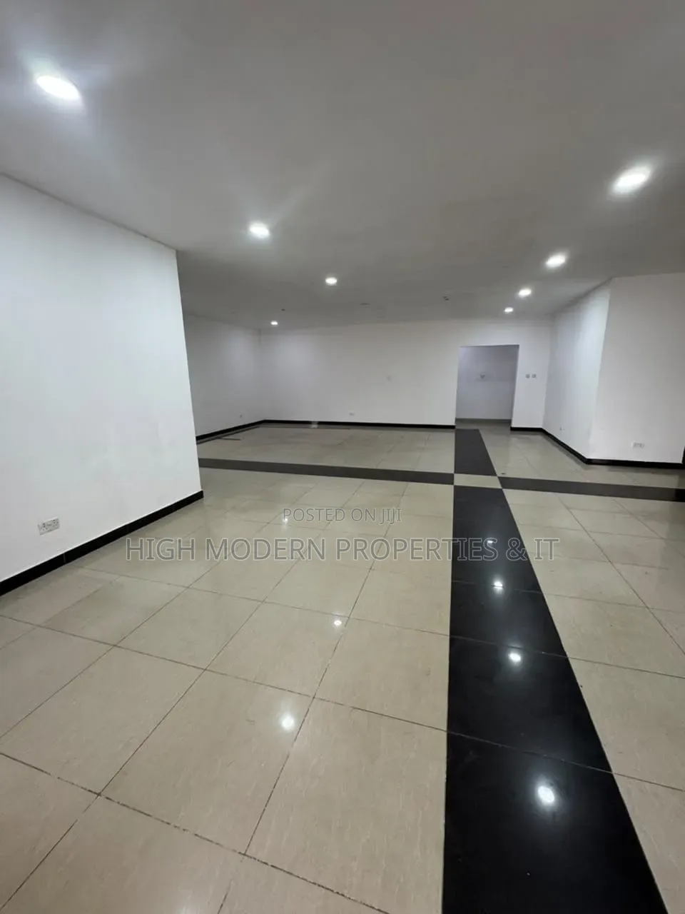 3bdrm House in East Legon, American House for rent in American House