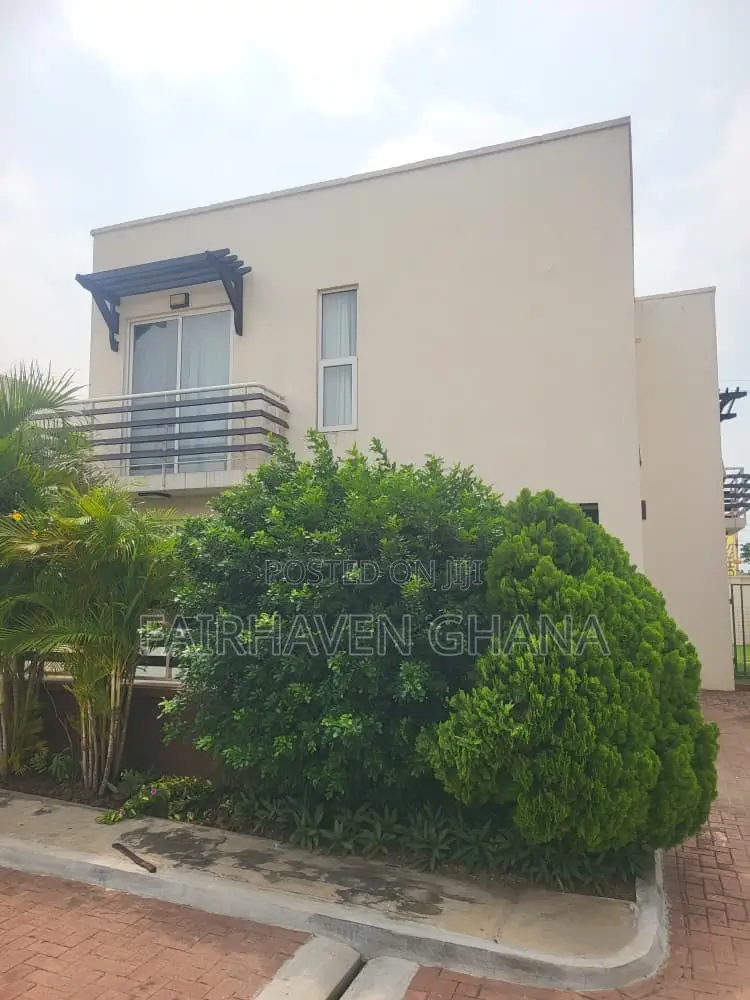 4bdrm Townhouse / Terrace in Fairhaven Properties, Teshie for rent in Teshie