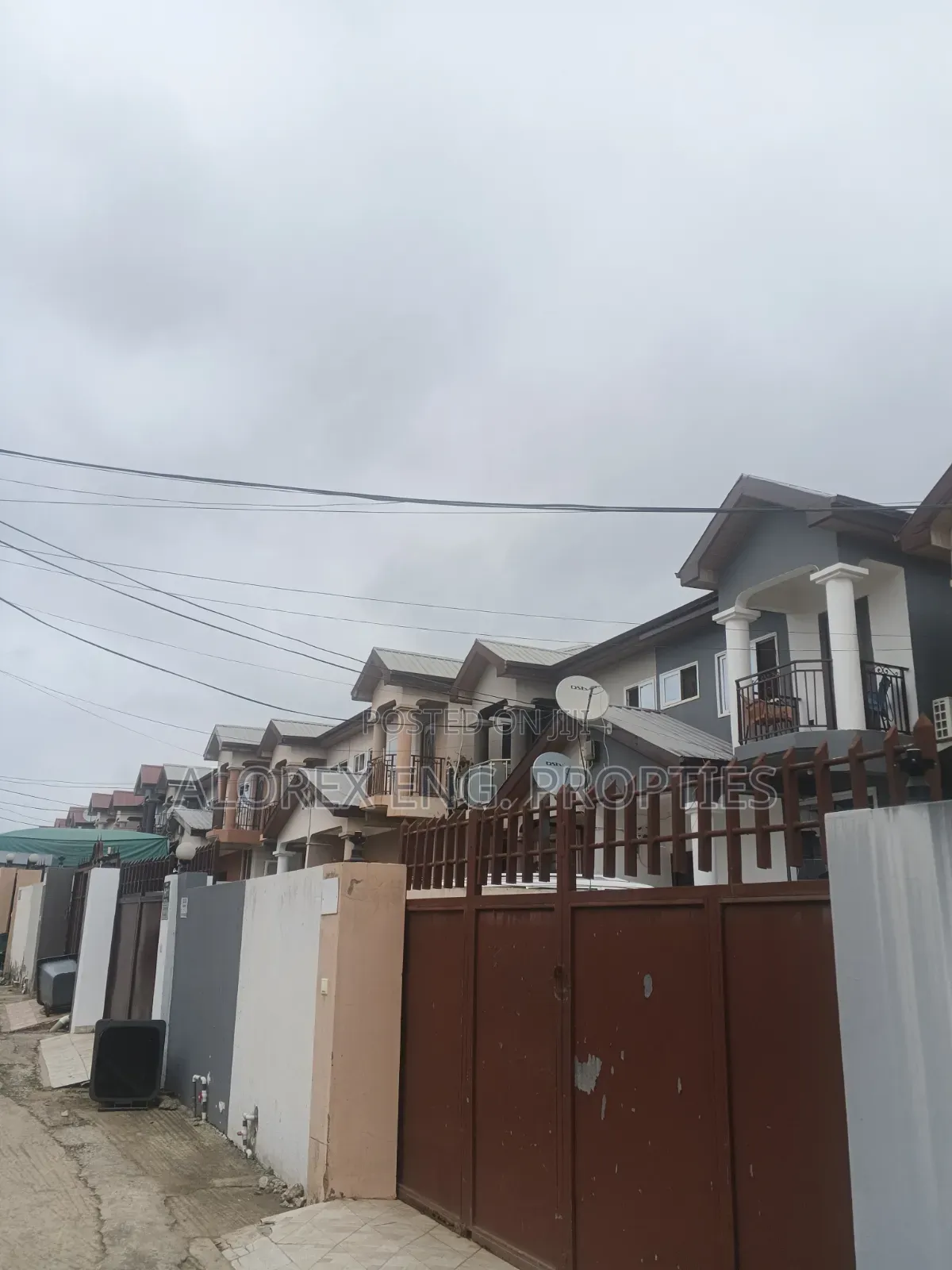 3bdrm Duplex in Teiman, Abokobi, Pentecost for rent in Pentecost