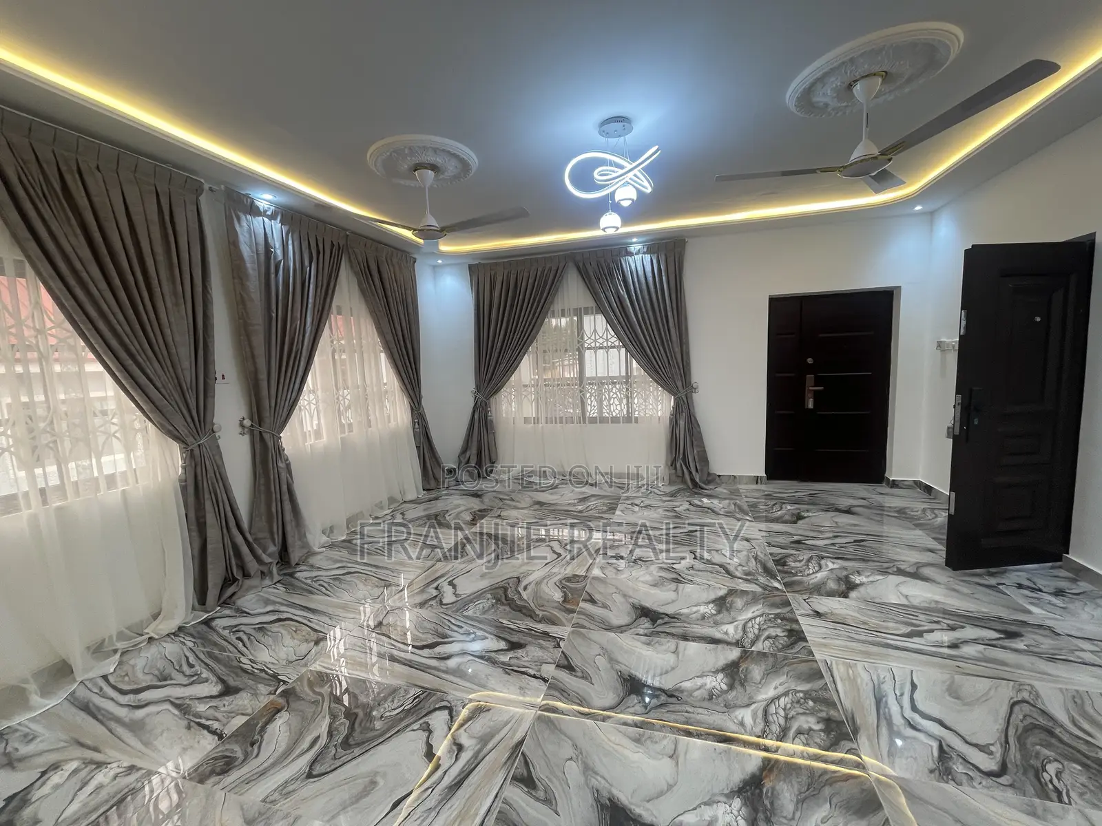 2bdrm Apartment in Franjie Realty, West Hills Mall Area for rent in West Hills Mall Area
