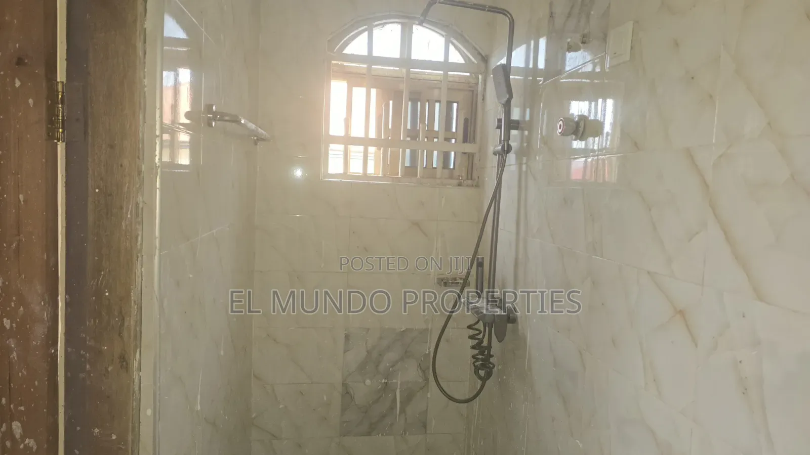 3bdrm Apartment in Kwadaso Estate, Kumasi Metropolitan for rent in Kumasi Metropolitan