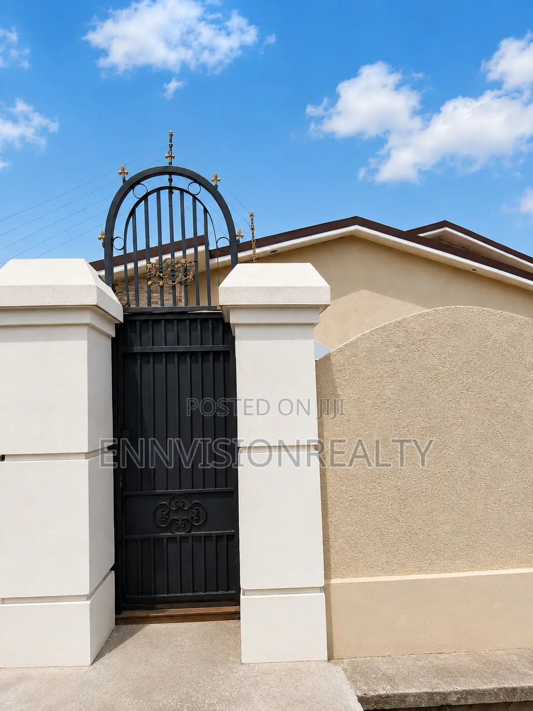 4bdrm House in Kwabenya for sale in Kwabenya