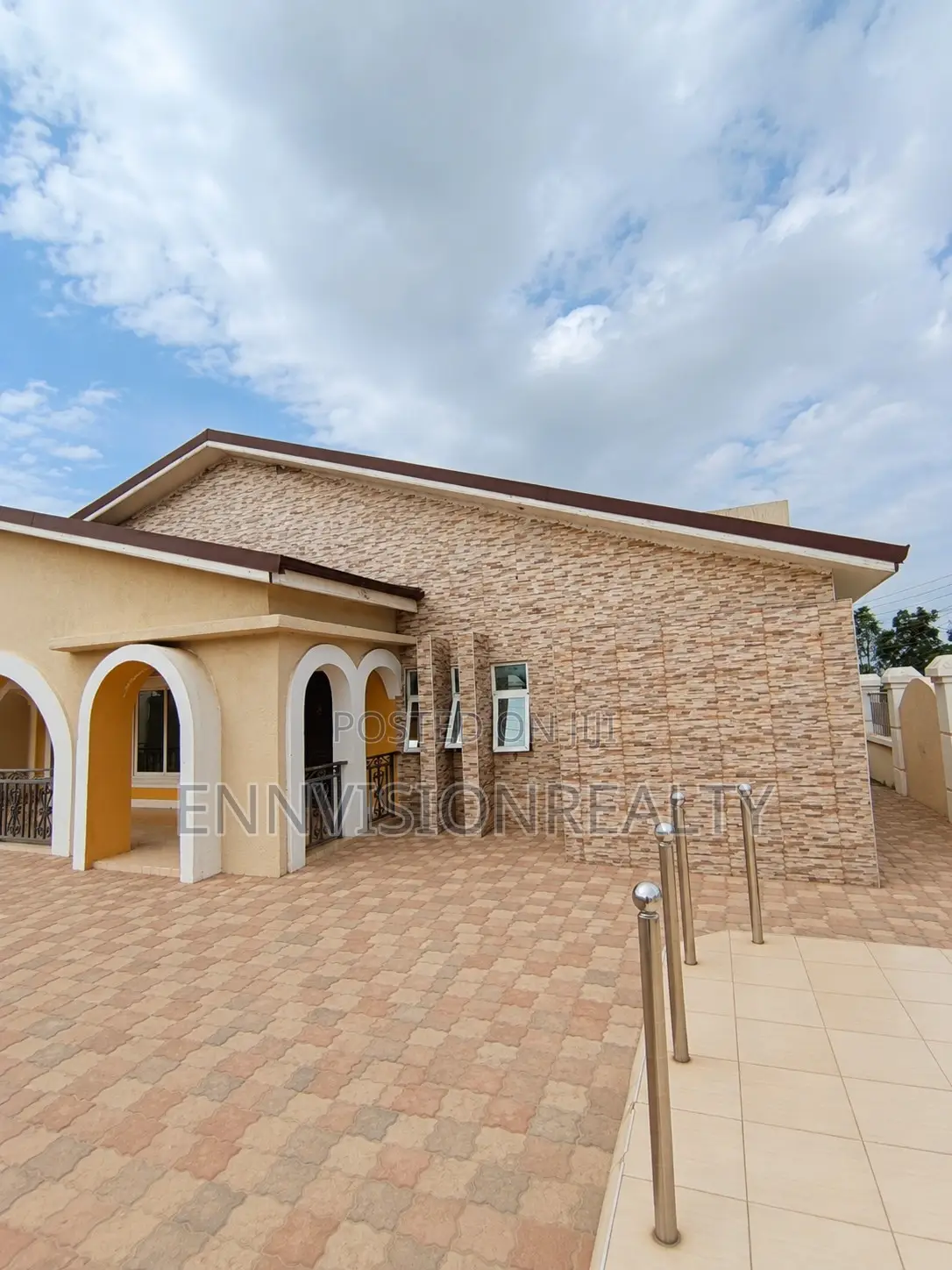 4bdrm House in Kwabenya for sale in Kwabenya