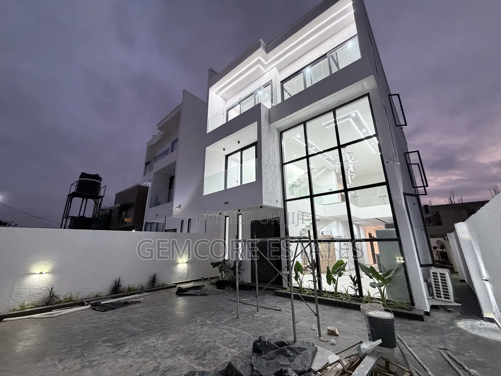 Furnished 4bdrm House in Nanakrom, Ashaley Botwe for sale in Ashaley Botwe