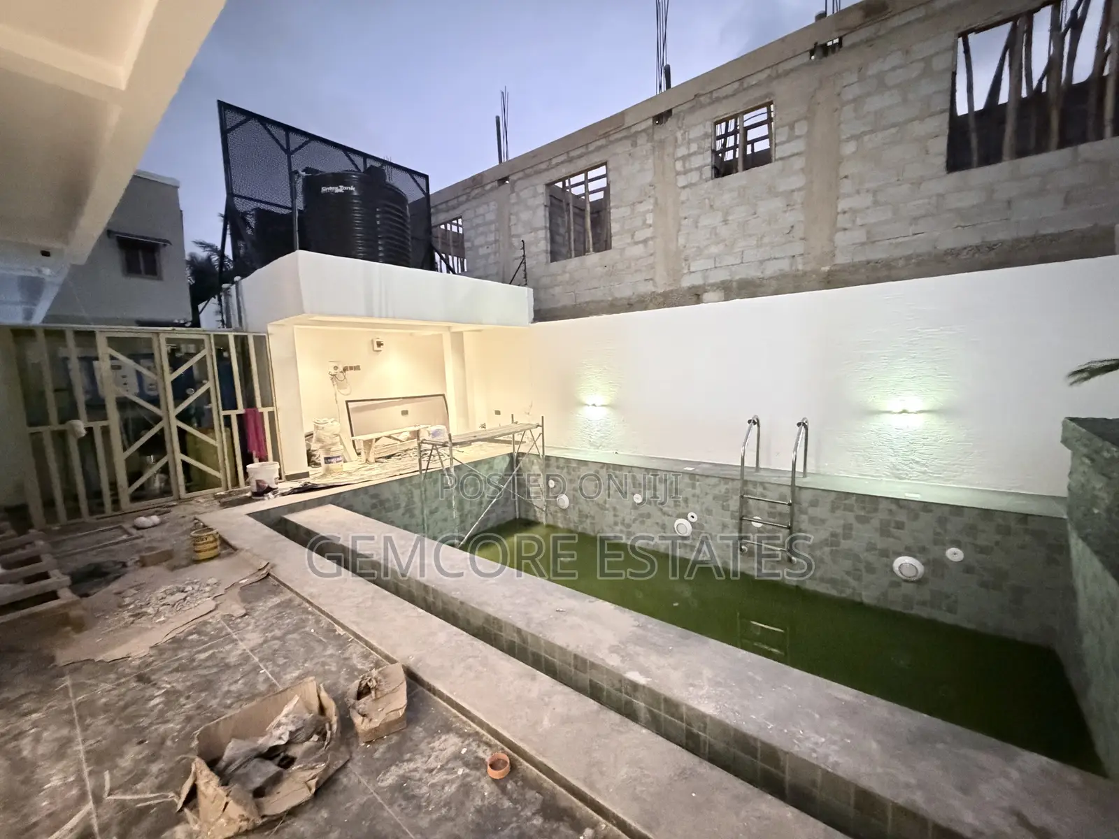 Furnished 4bdrm House in Nanakrom, Ashaley Botwe for sale in Ashaley Botwe