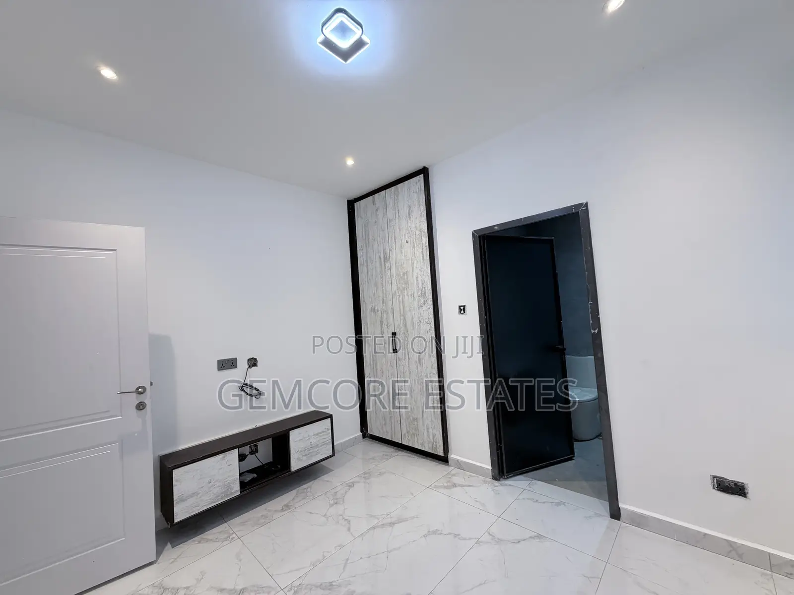4bdrm Townhouse/Terrace in East Legon Hills, Ashaley Botwe for sale in Ashaley Botwe