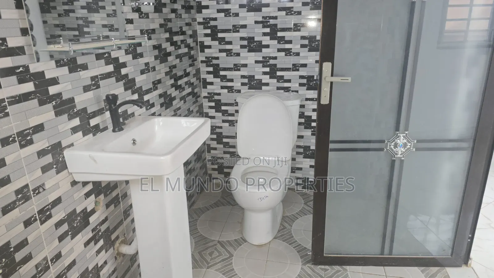 1bdrm Apartment in Agric Kromoase, Kumasi Metropolitan for rent in Kumasi Metropolitan