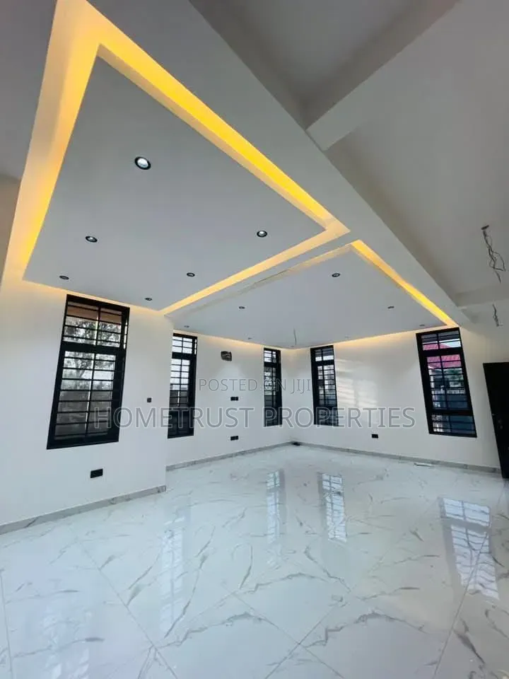 3bdrm Duplex in East Legon Hills, Police Station for sale in Police Station