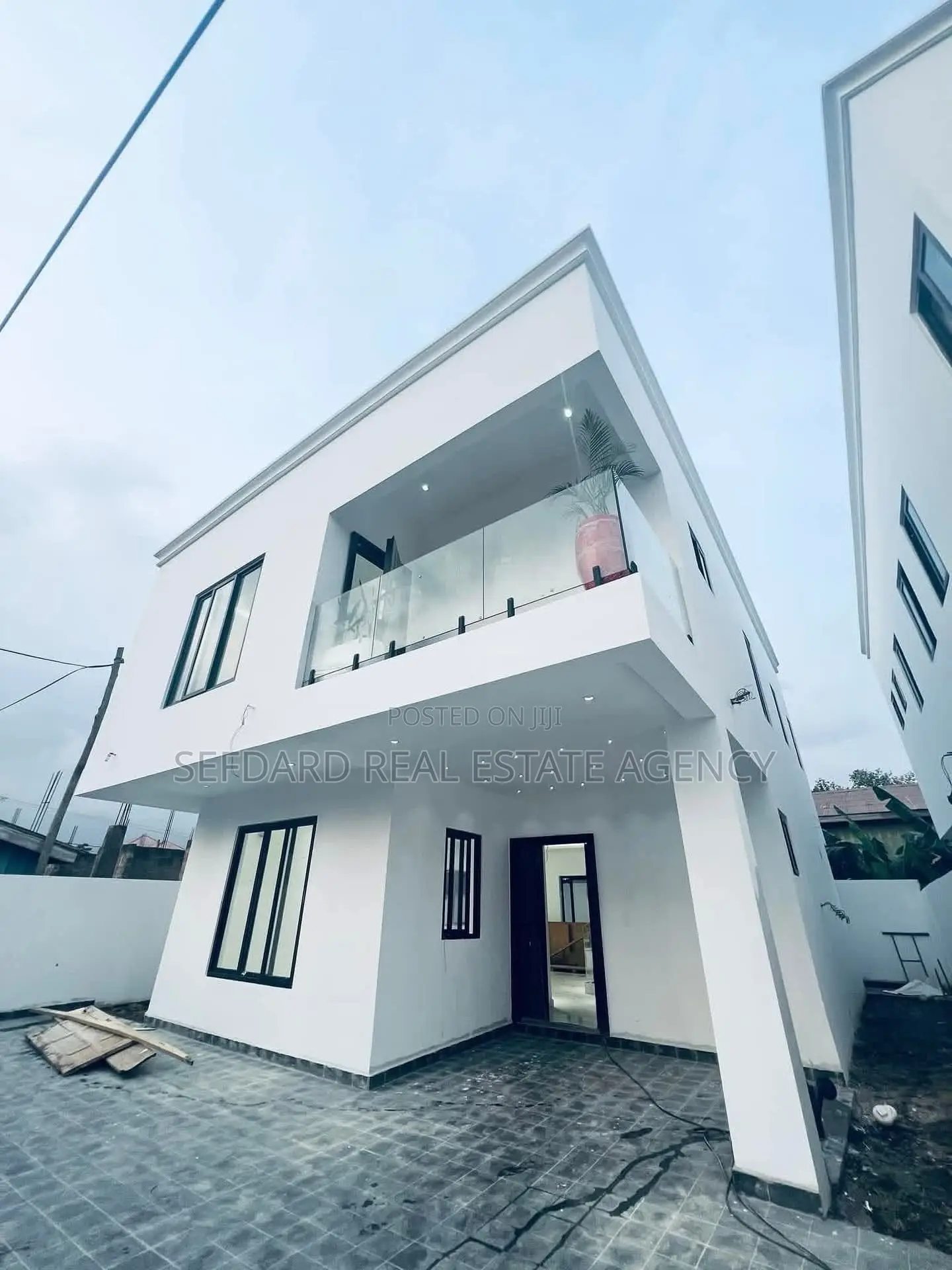 3bdrm Duplex in Sefdard Properties, East Legon for sale in East Legon