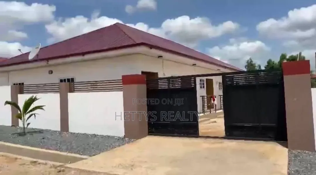 1bdrm Apartment in Danfa for rent in Danfa