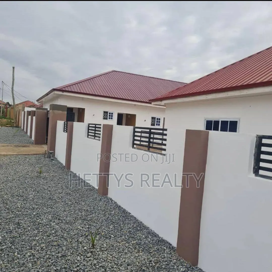1bdrm Apartment in Danfa for rent in Danfa