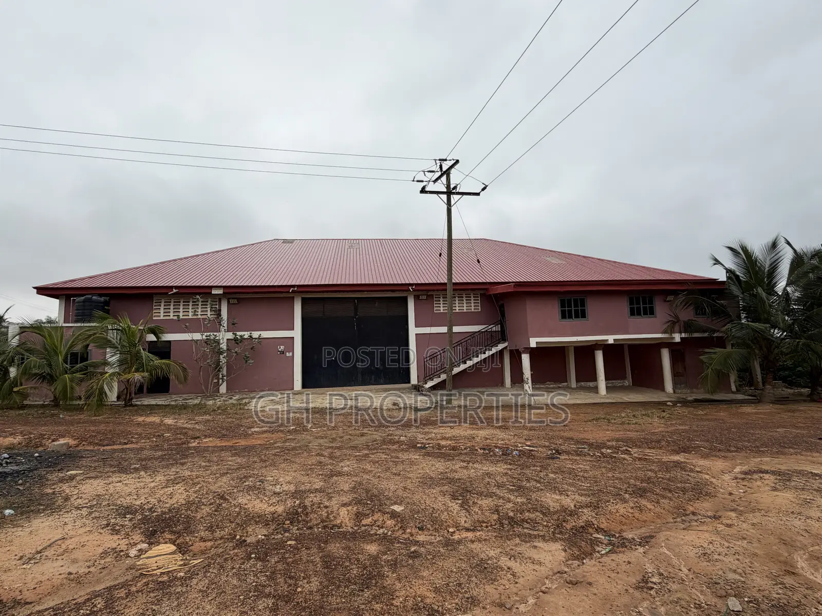Warehouse for Sale at Sokoban Wood Village Area. in Kumasi Metropolitan