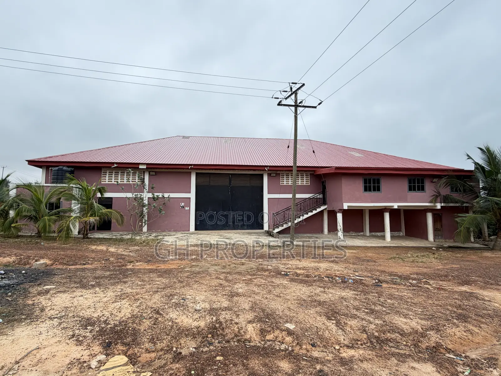 Warehouse for Sale at Sokoban Wood Village Area. in Kumasi Metropolitan