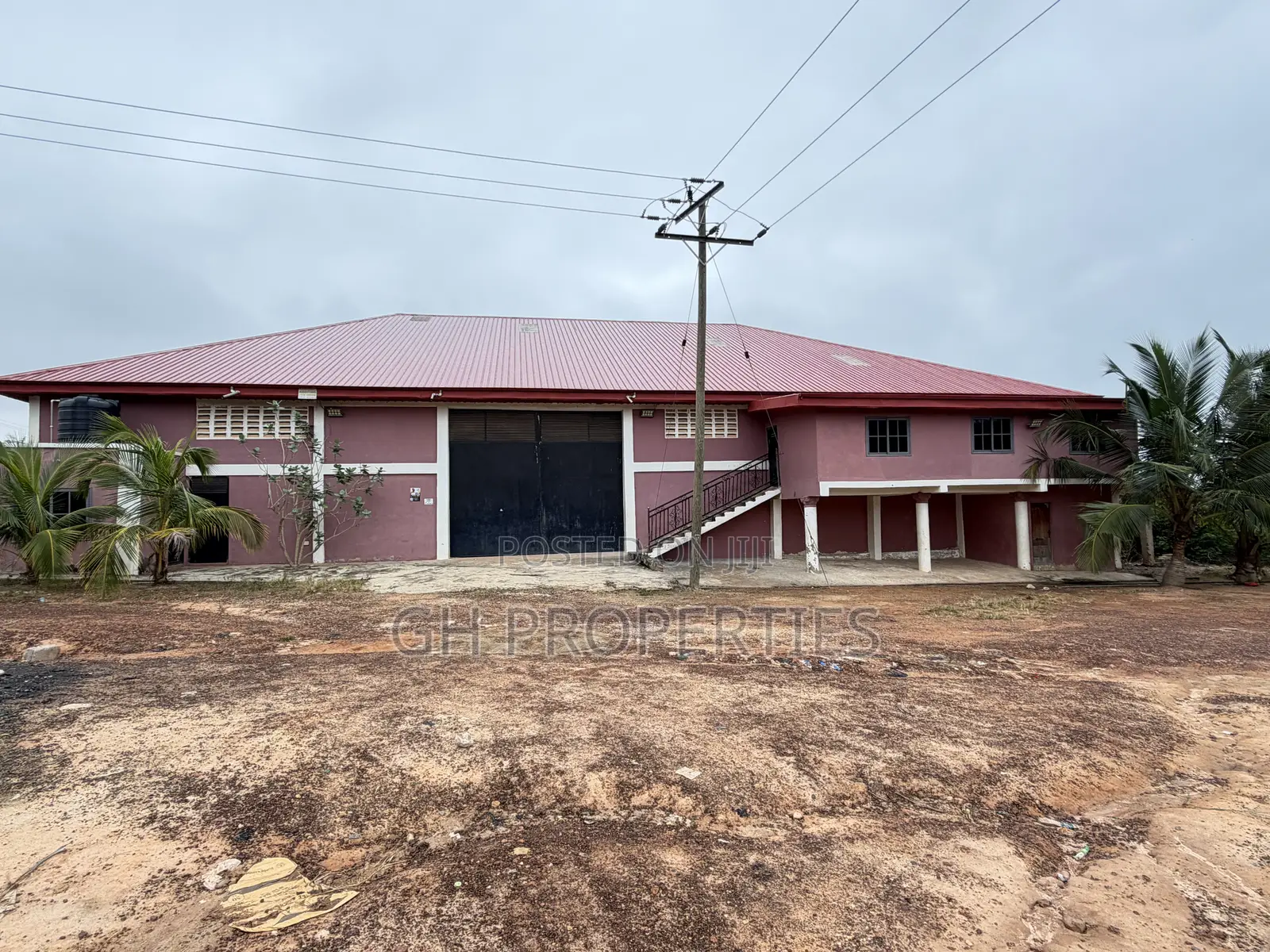 Warehouse for Sale at Sokoban Wood Village Area. in Kumasi Metropolitan