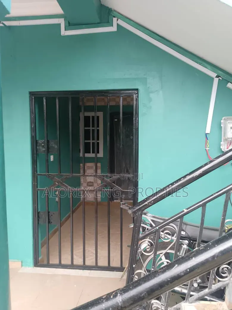 1bdrm Apartment in Adenta, Commandos for rent in Commandos