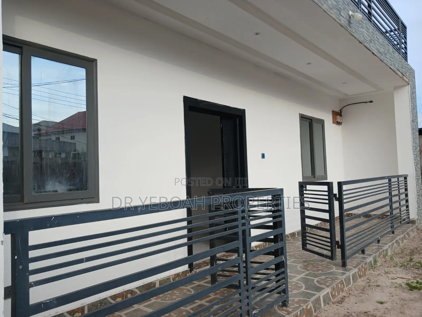2bdrm Apartment in Spintex Palace Mall, Baatsona Total for rent in Baatsona Total