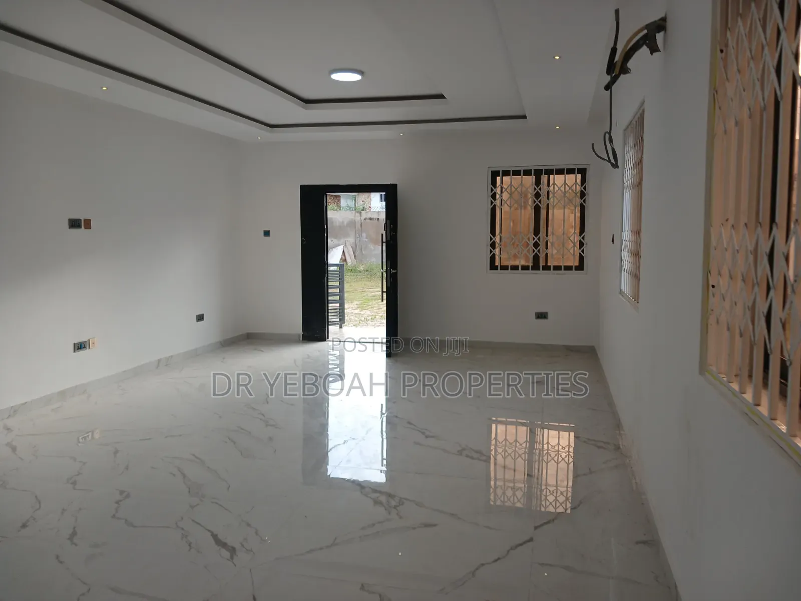 2bdrm Apartment in Spintex Palace Mall, Baatsona Total for rent in Baatsona Total