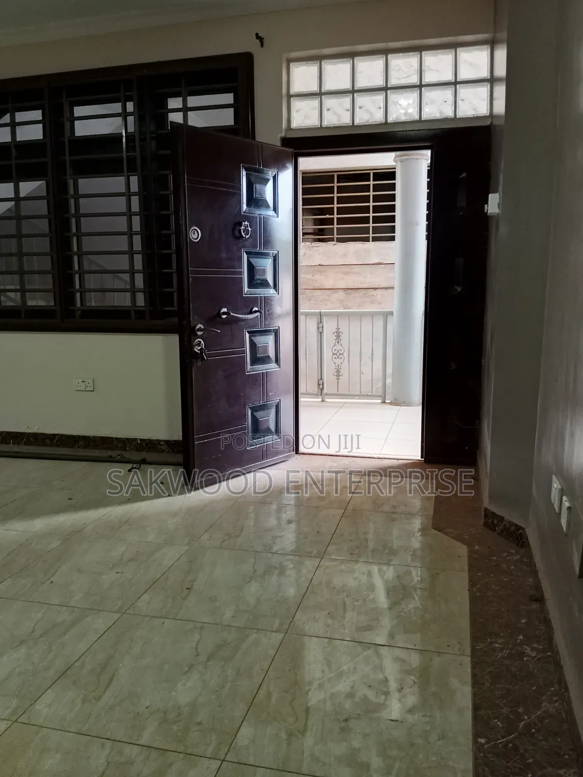 3bdrm Apartment in Sakwood Estate, Market for rent in Market