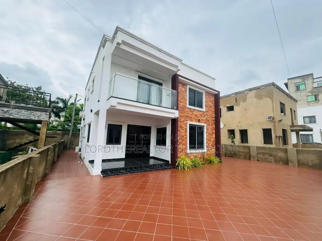 Furnished 4bdrm Duplex in American House for rent in American House