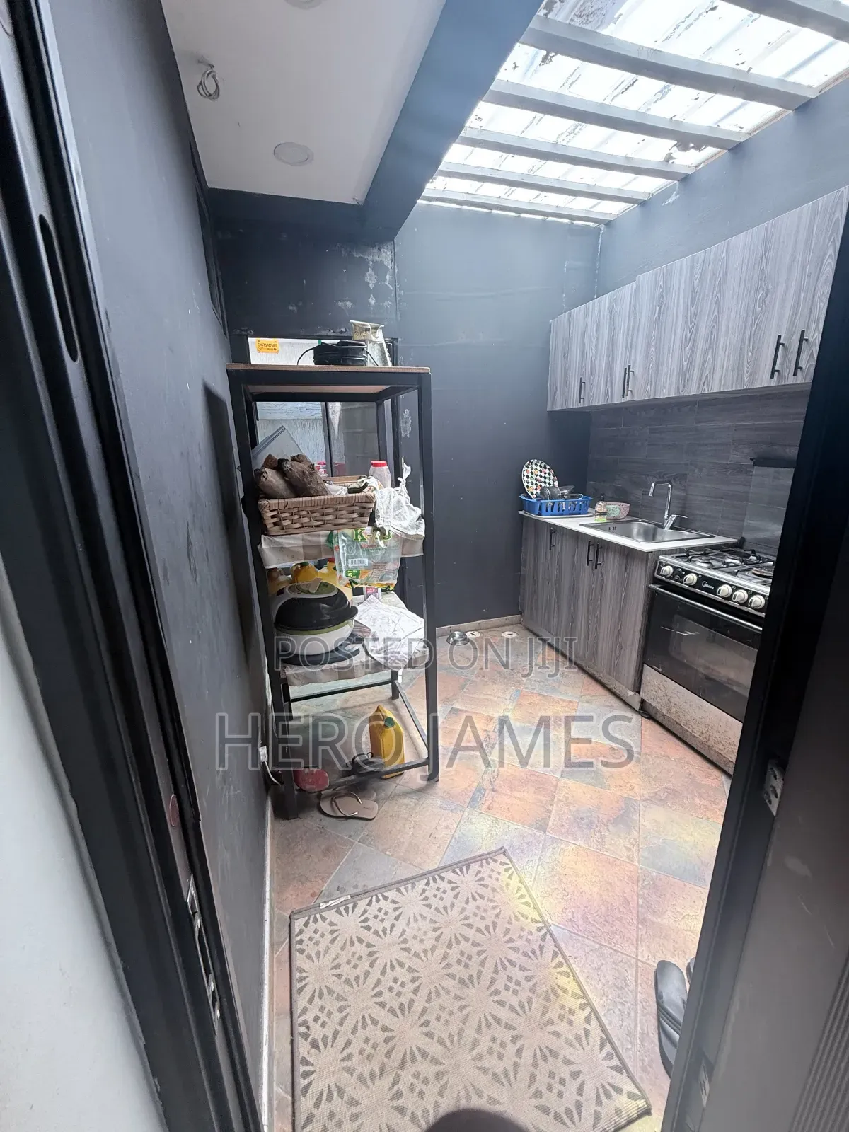 Furnished 5bdrm Duplex in Tseaddo for rent in Tseaddo