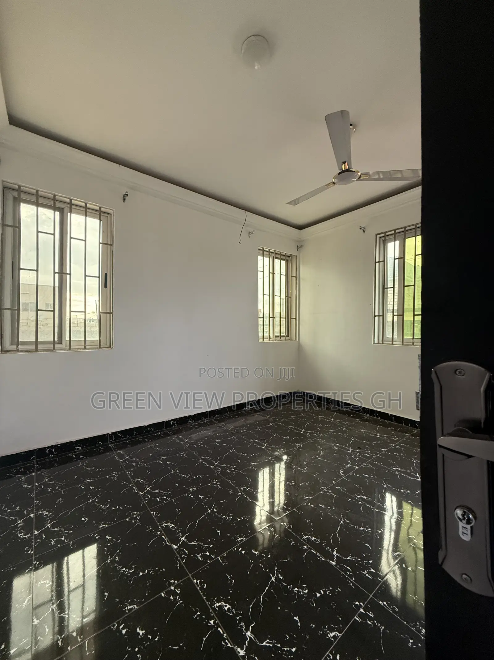 1bdrm Room & Parlour in West Hills Mall Area for rent in West Hills Mall Area