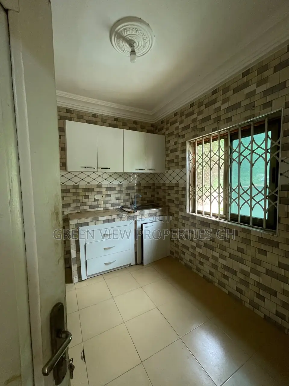 1bdrm Room & Parlour in Anyaa for rent in Anyaa