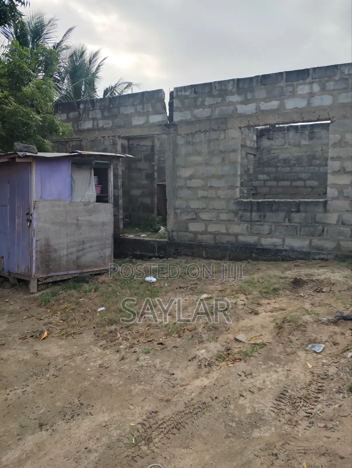 Very Nice Uncompleted Structure at Lentil Level for Sale Klagon in Sakumono
