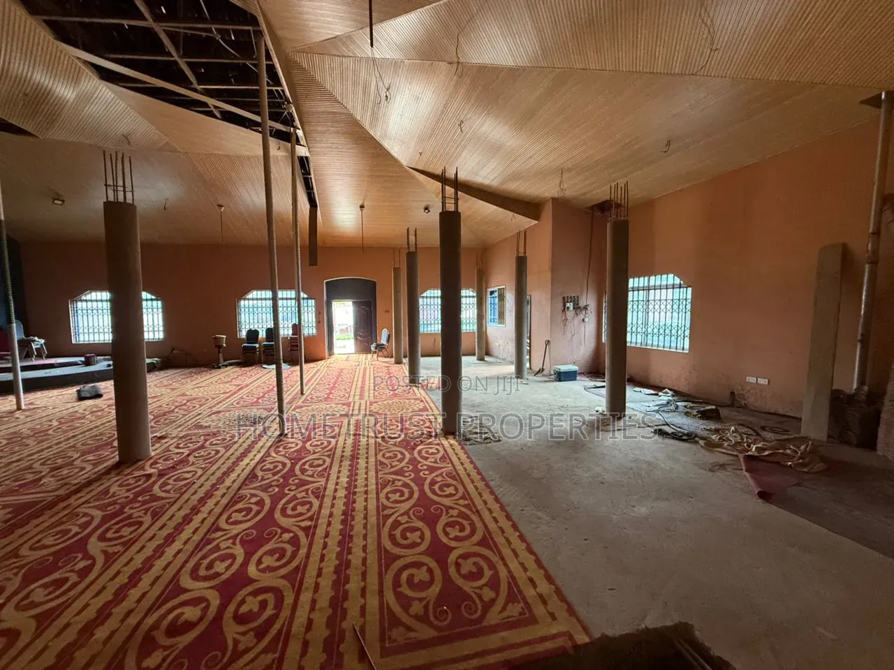 Church or Warehouse for Sale at Ablekuma Olebu in Olebu