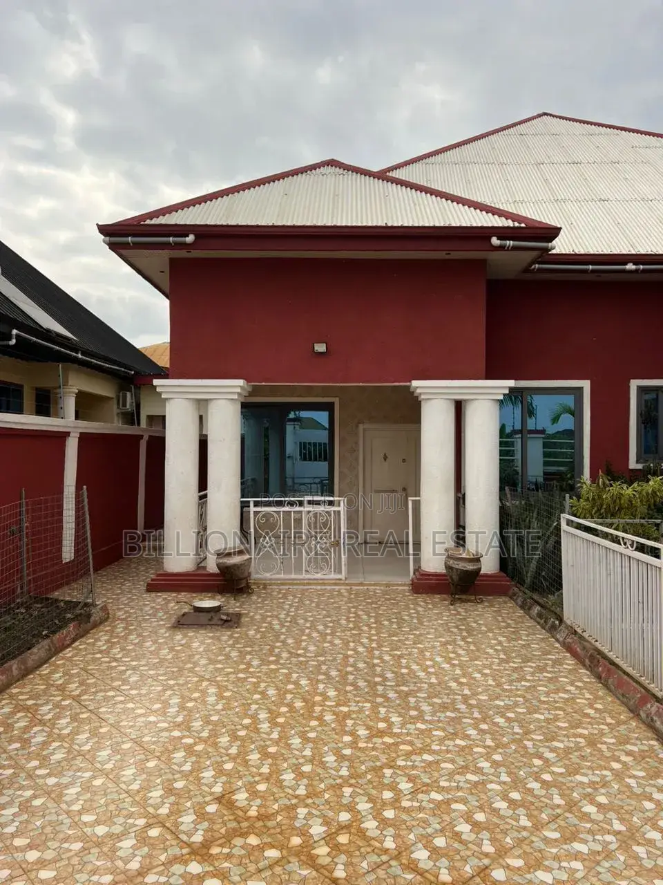 4bdrm House in Santasi Kokoben, Kumasi Metropolitan for sale in Kumasi Metropolitan