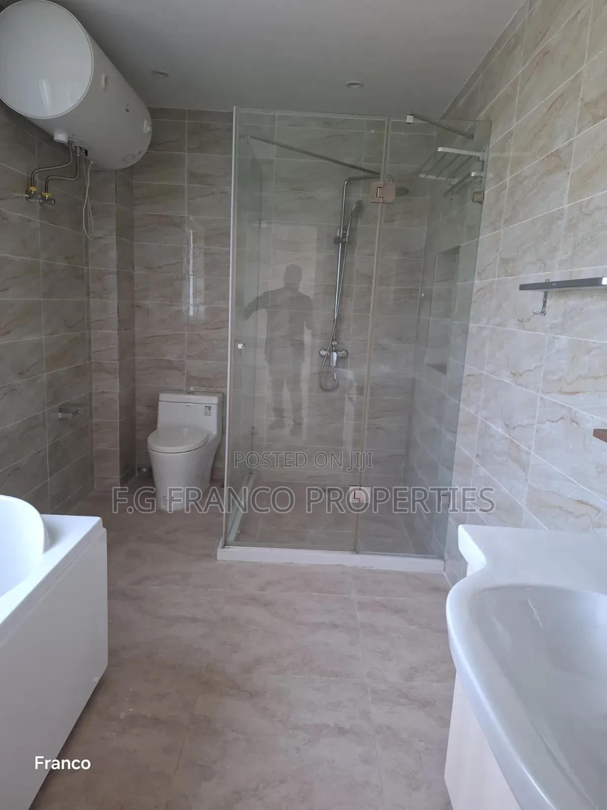 4bdrm House in Kg Franco Properties, Sakumono for sale in Sakumono