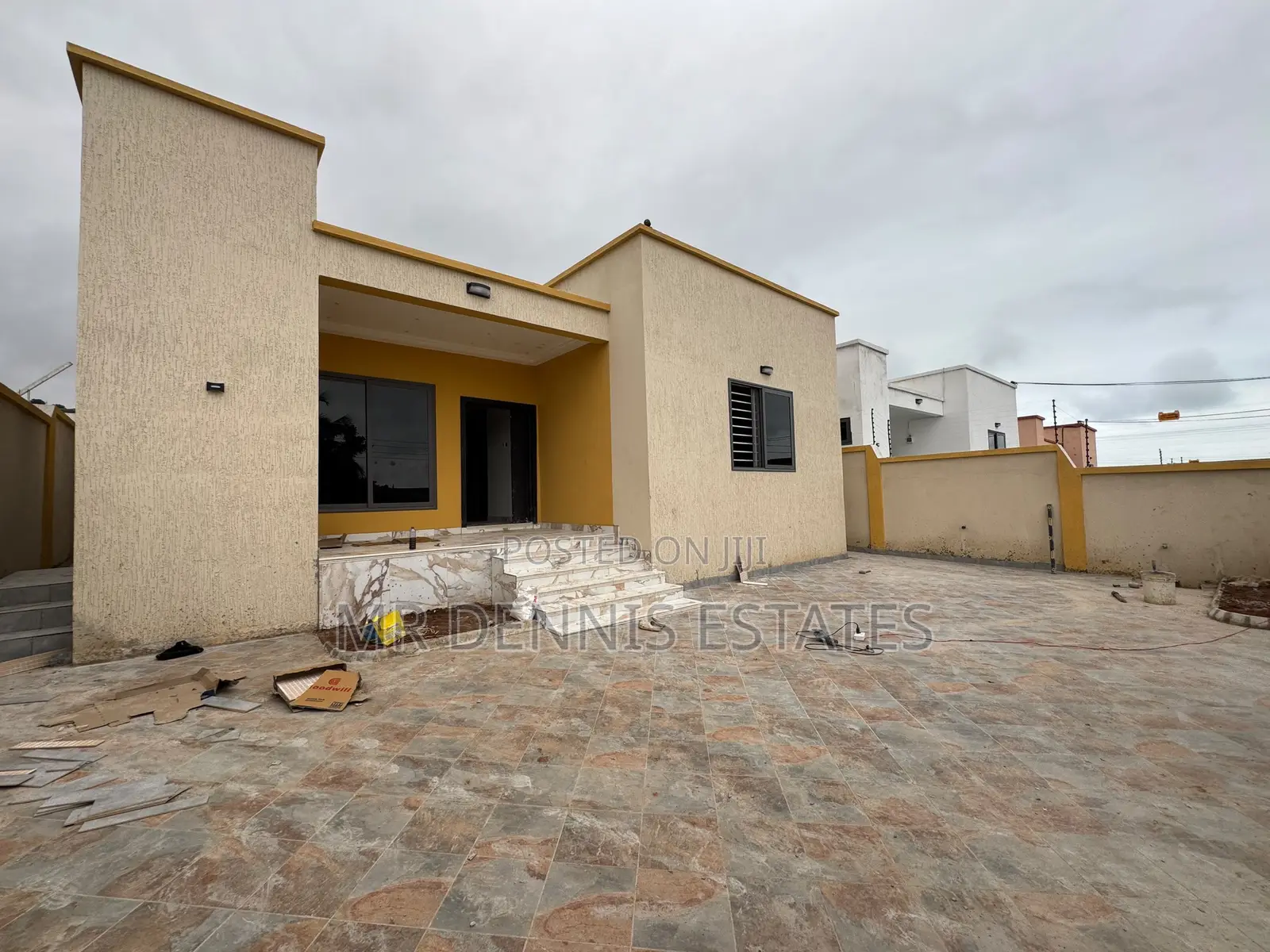 3bdrm House in Kokrobite, Weija for sale in Weija