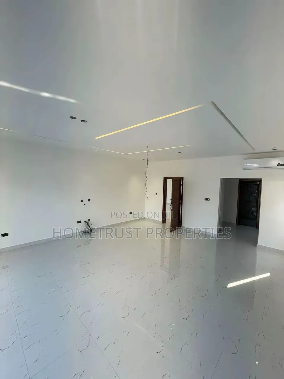 4bdrm Duplex in Oyarifa, Pentecost for sale in Pentecost