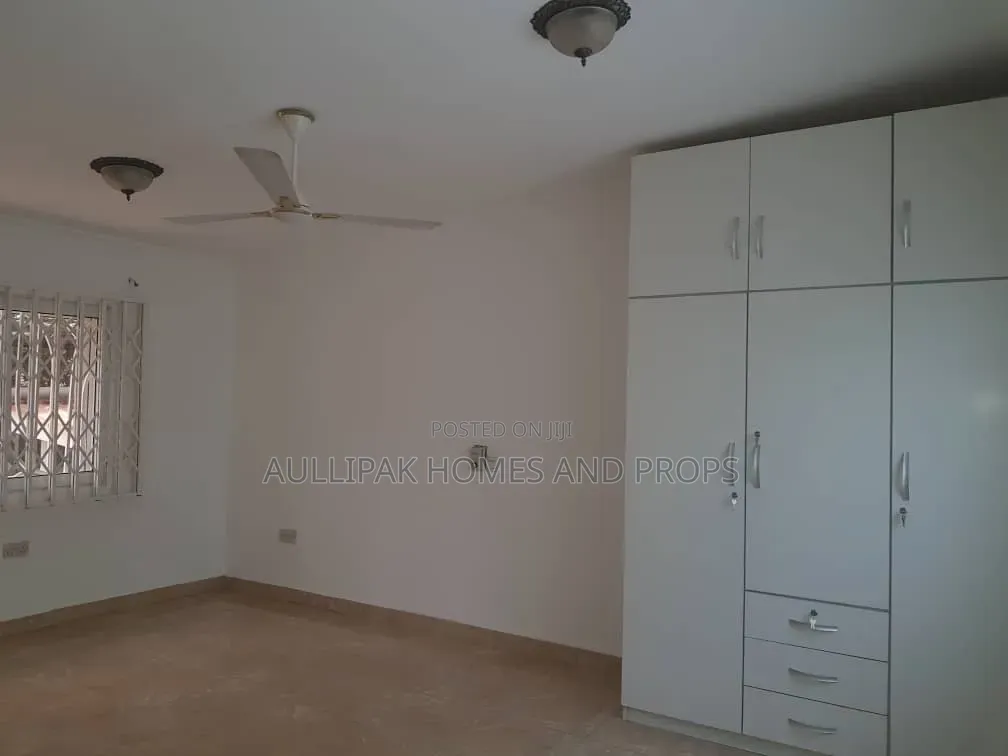 4bdrm House in Lakeside for rent in Lake Side Estate