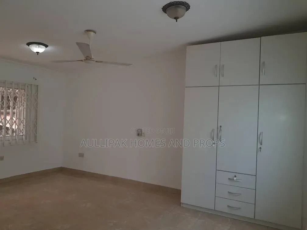 4bdrm House in Lakeside for rent in Lake Side Estate