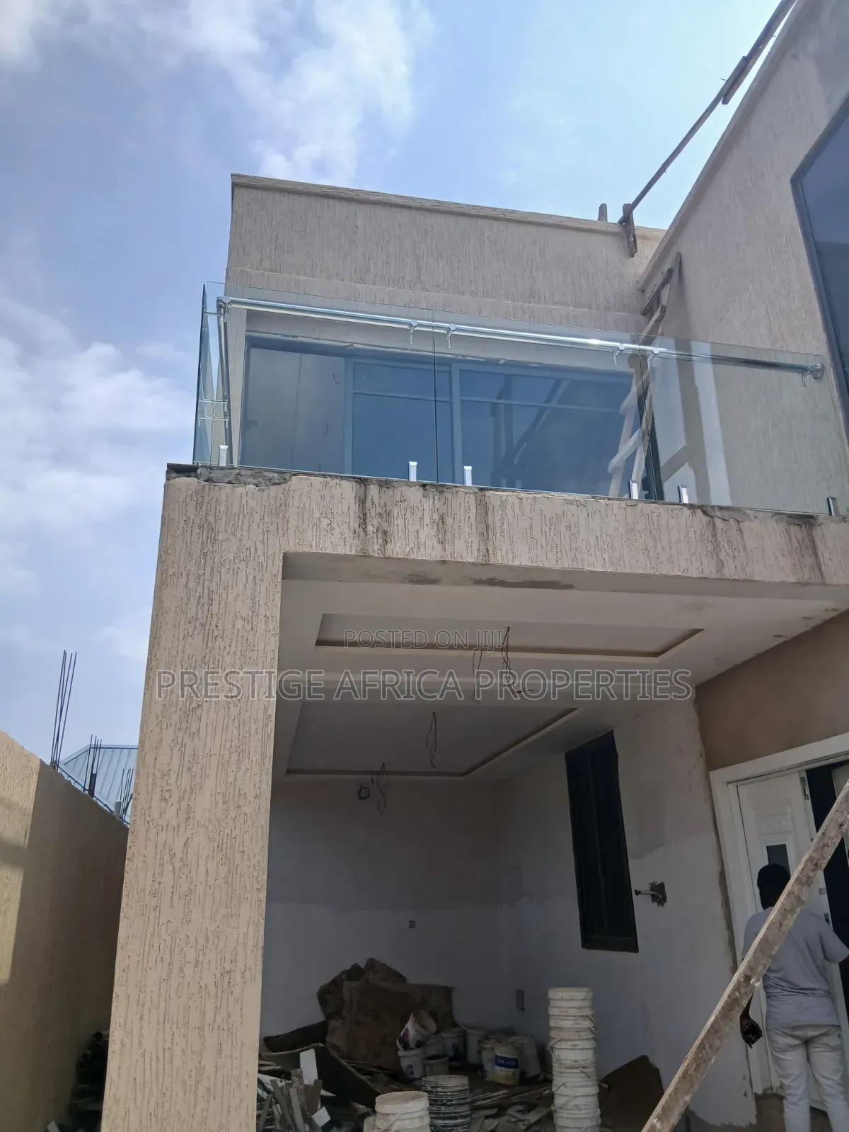 5bdrm Apartment in Accra Metropolitan for sale in Accra Metropolitan