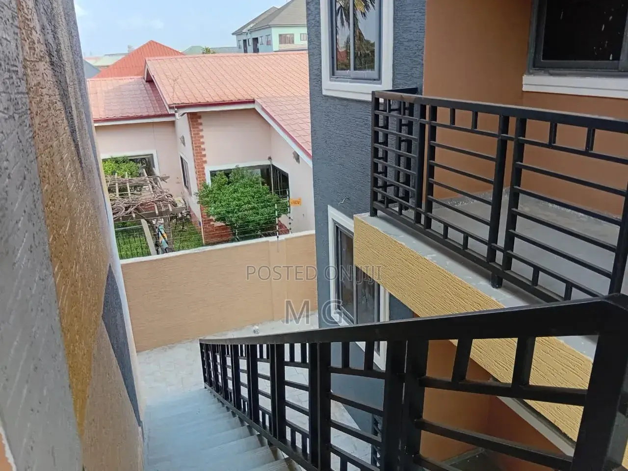 1bdrm Apartment in C25, Community 25 for rent in Community 25
