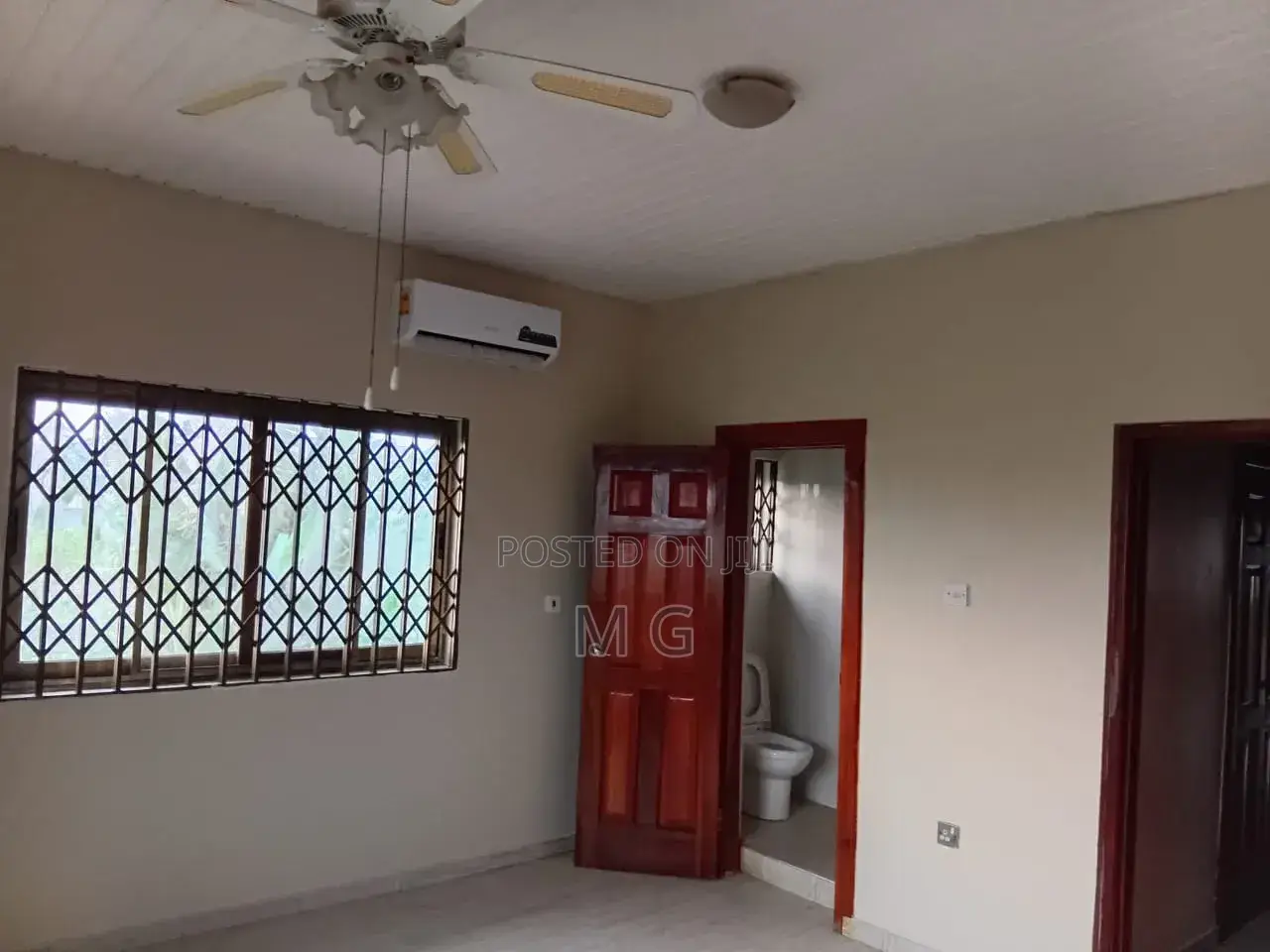 2bdrm Apartment in C25, Community 25 for rent in Community 25