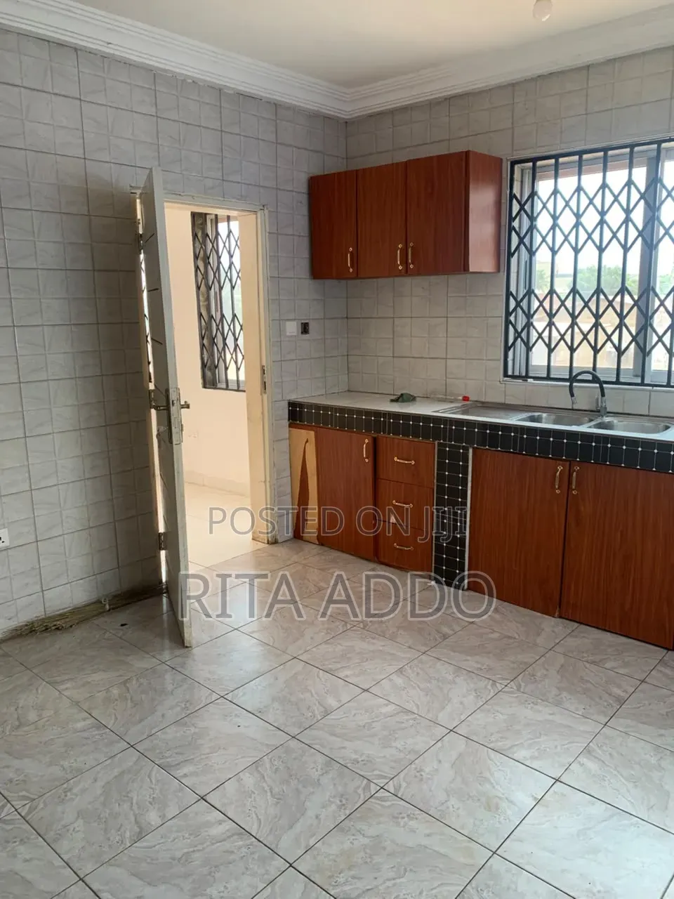 3bdrm Apartment in Lakeside for rent in Lake Side Estate