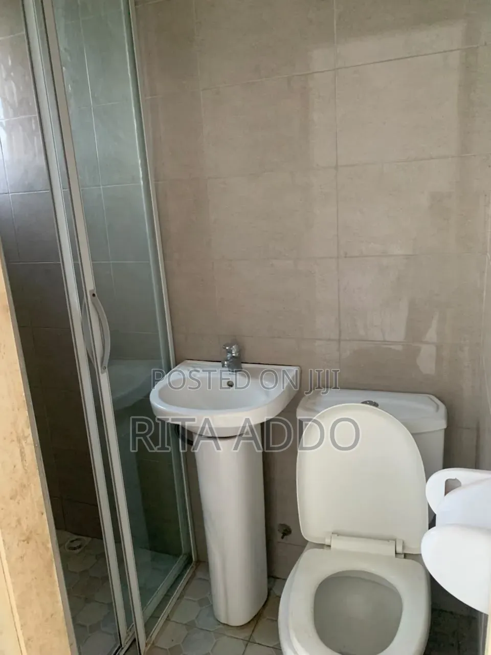 3bdrm Apartment in Lakeside for rent in Lake Side Estate