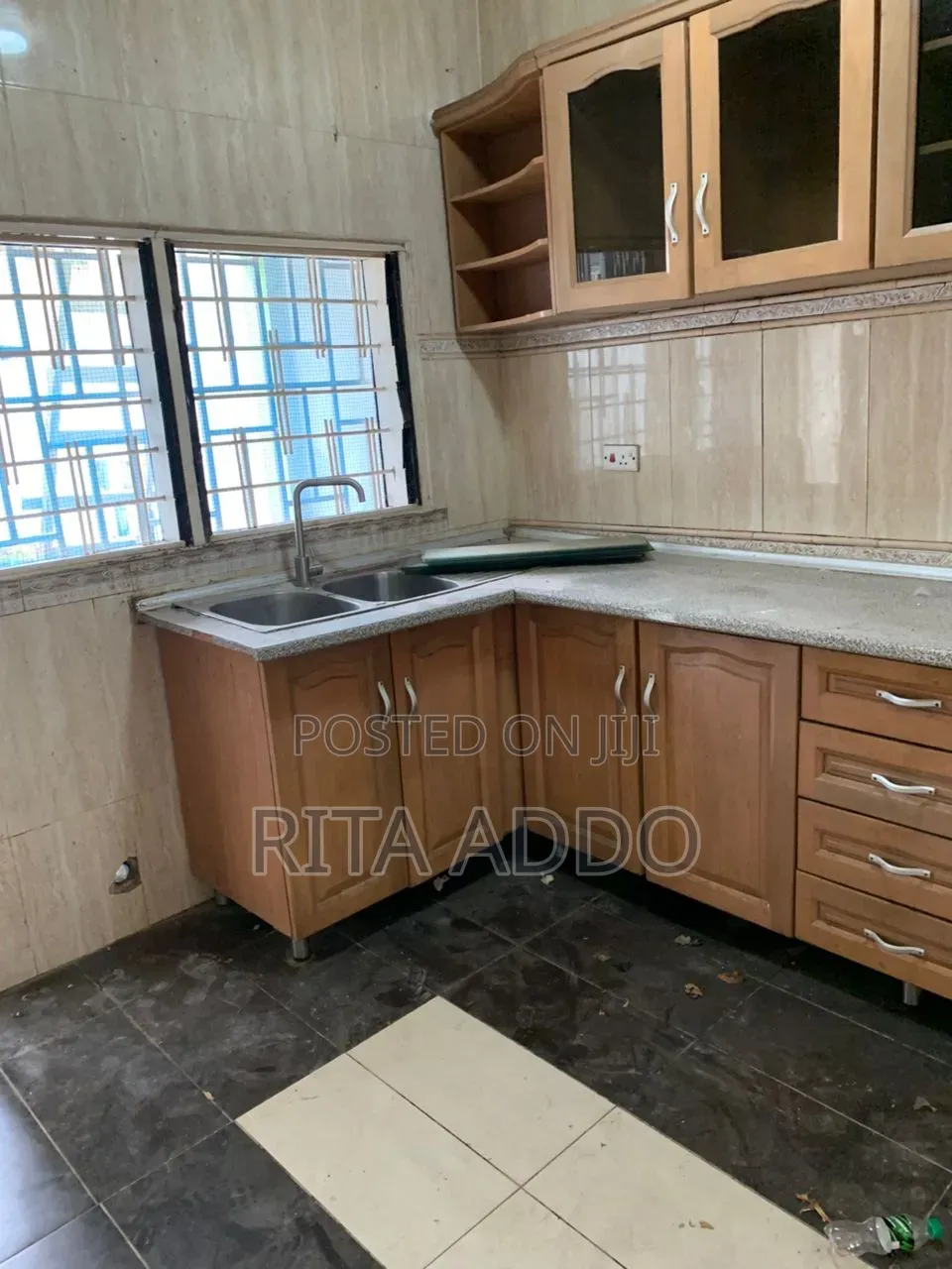 3bdrm House in Lakeside for rent in Lake Side Estate