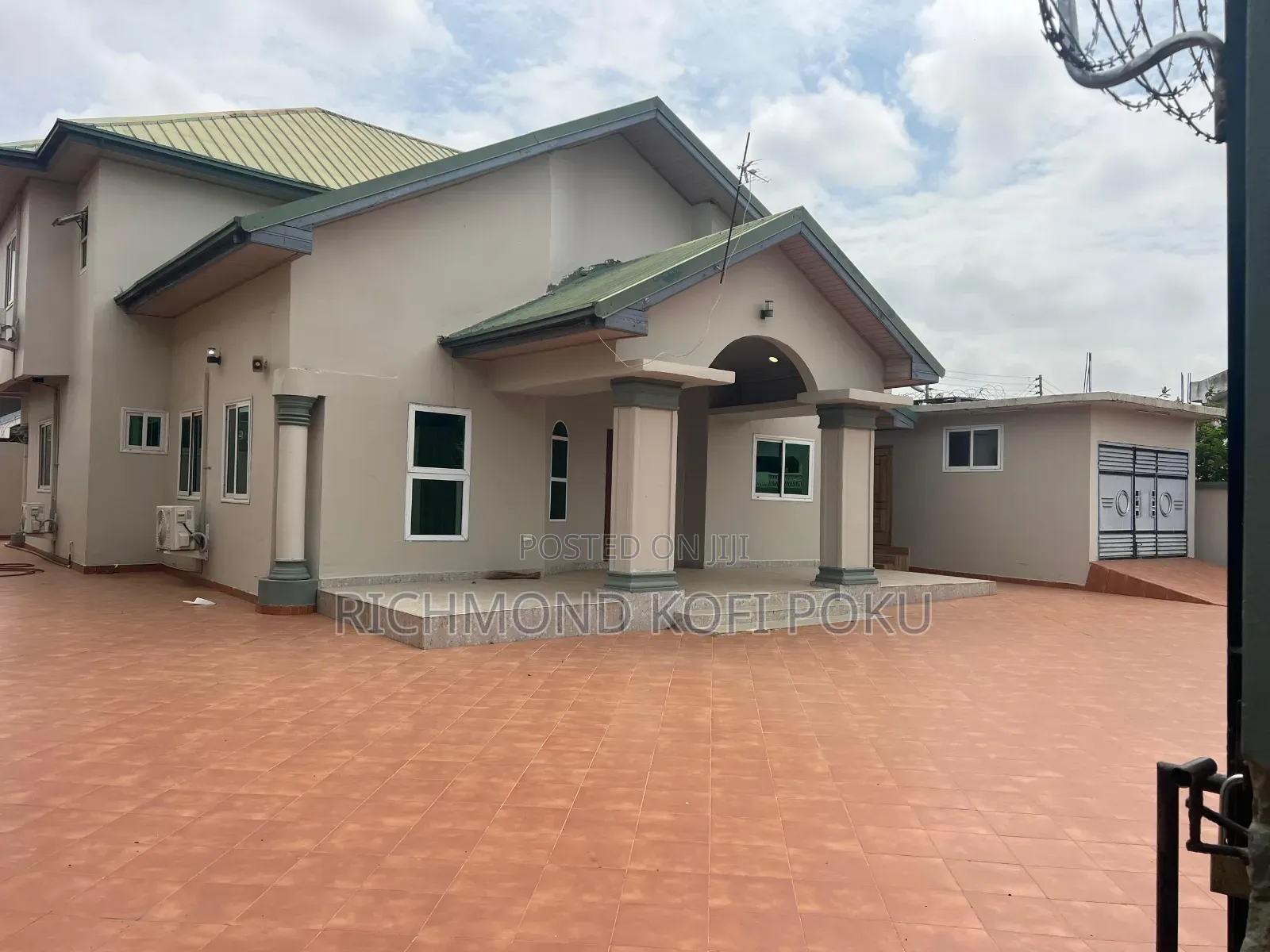 5bdrm House in Kofis Realty, Baatsona Total for rent in Baatsona Total