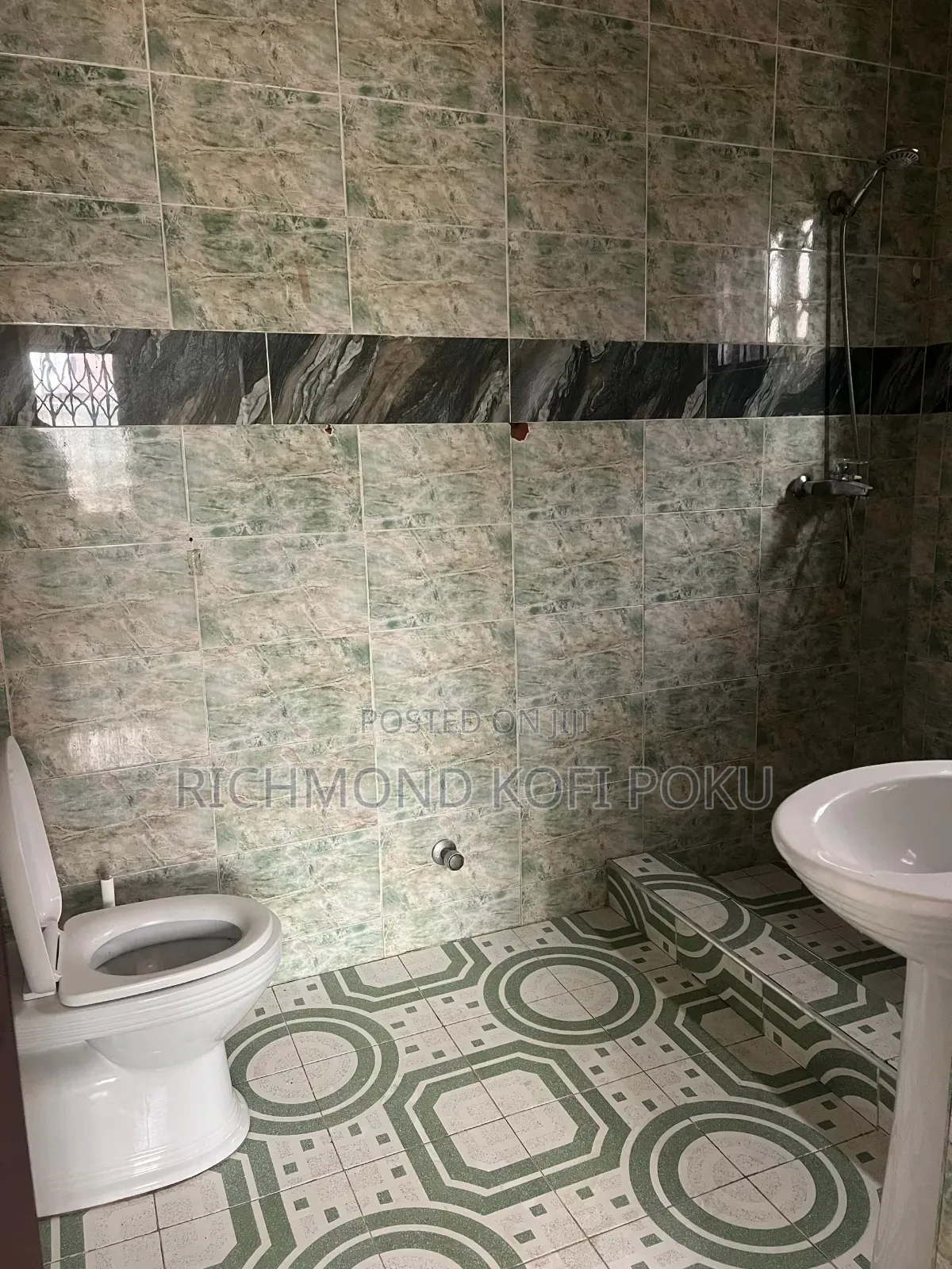5bdrm House in Kofis Realty, Baatsona Total for rent in Baatsona Total