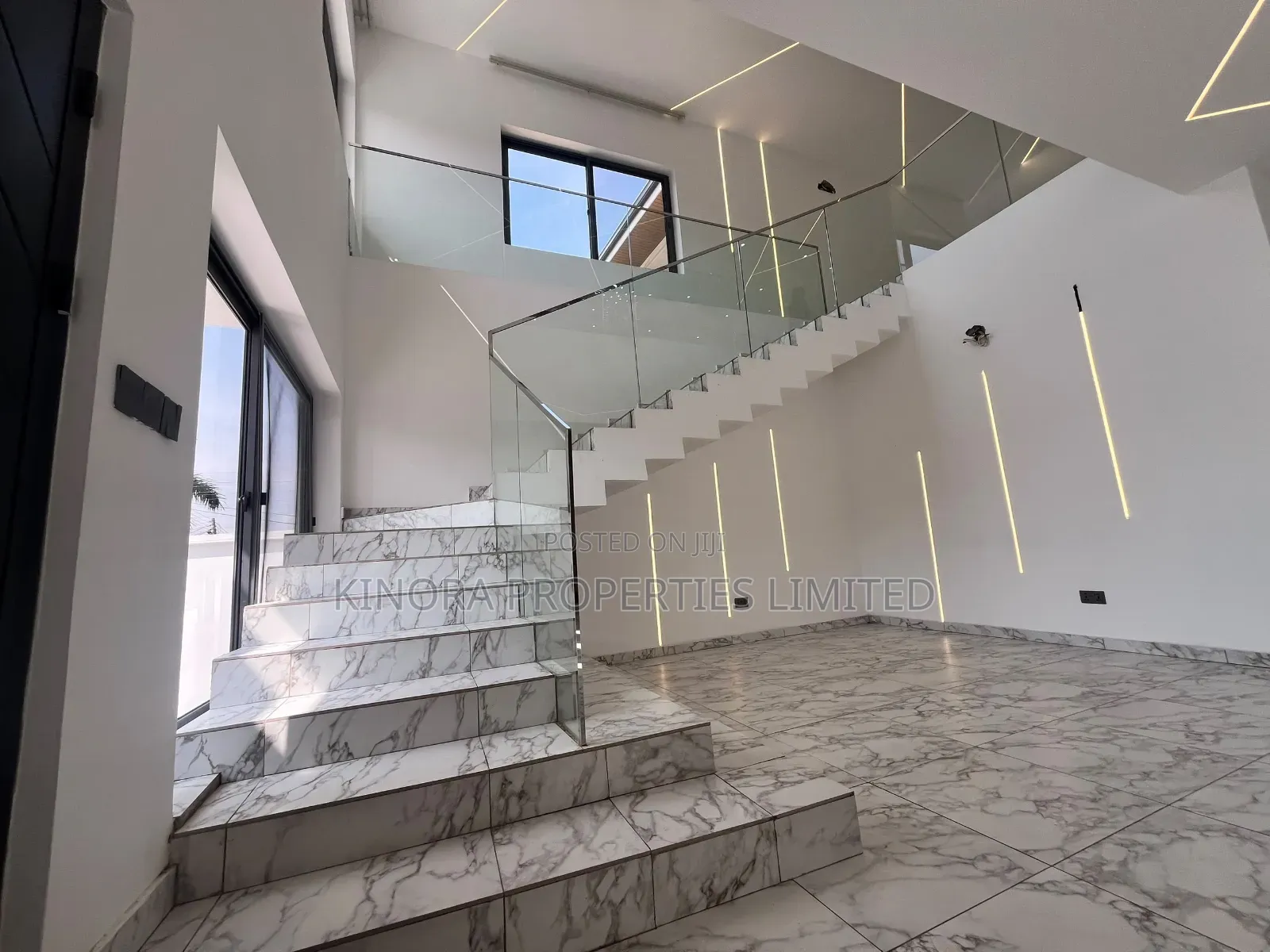 5bdrm Duplex in Nanakrom, School Junction for rent in School Junction