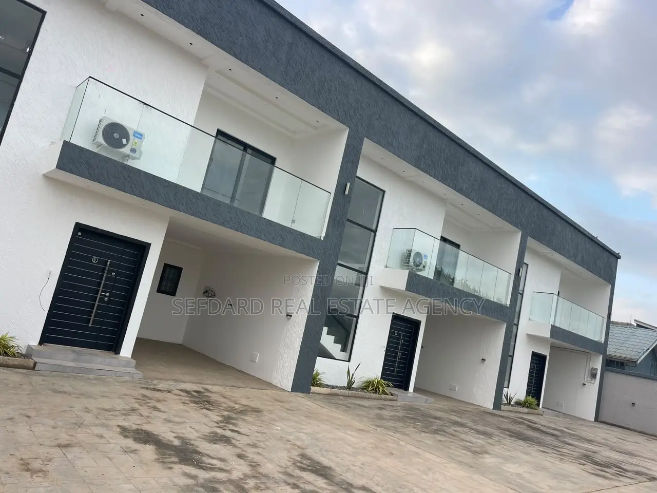 3bdrm Duplex in Sefdard Properties, Pokuase for rent in Pokuase