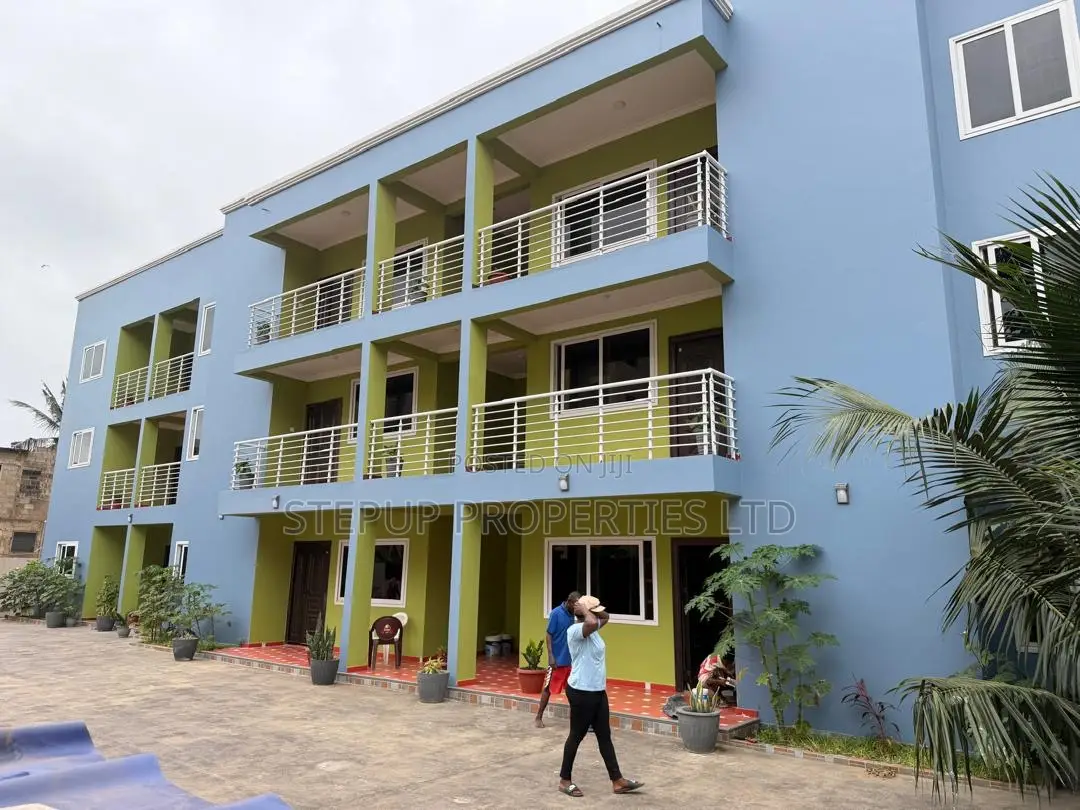 2bdrm Apartment in Ars, East Legon for rent in East Legon