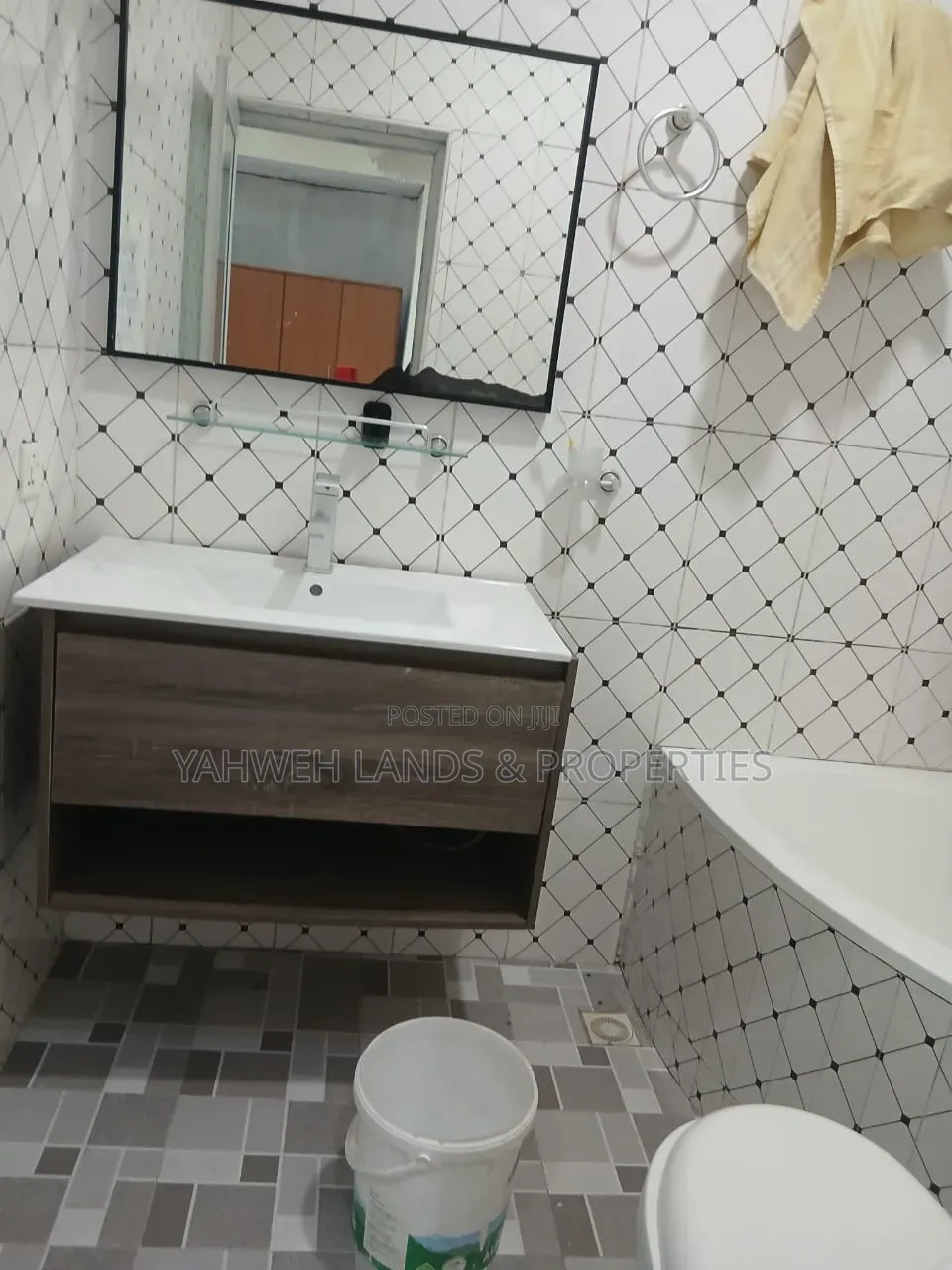 3bdrm House in Spintex for rent in Spintex