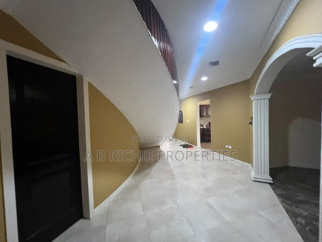 5bdrm House in Ab Richie Properties, Sakumono for sale in Sakumono